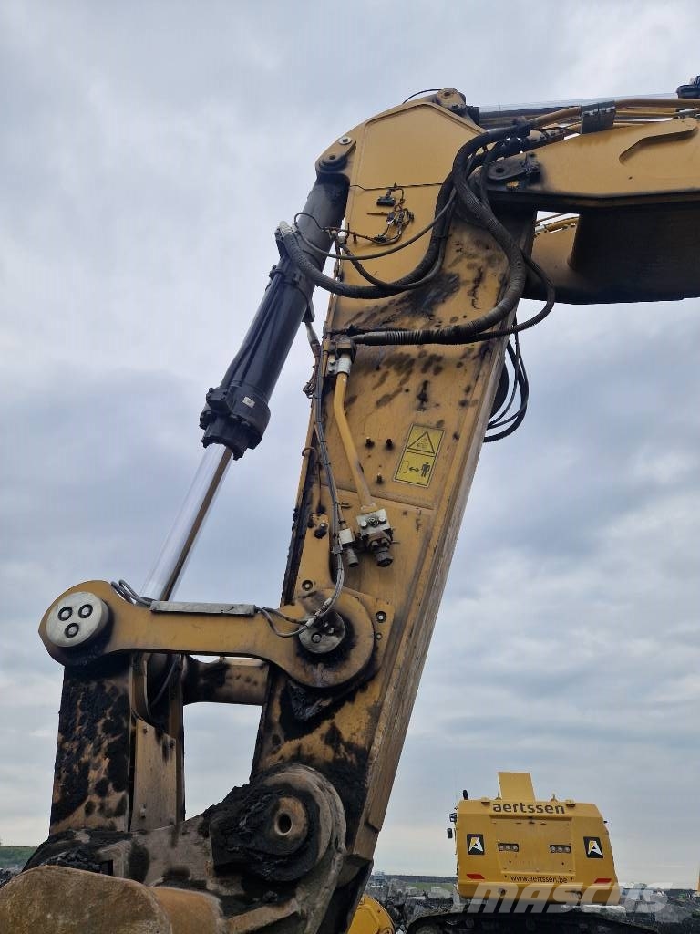 CAT 395 Bagri goseničarji