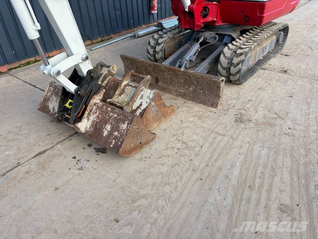 Takeuchi TB 228 Mini rýpadla < 7t