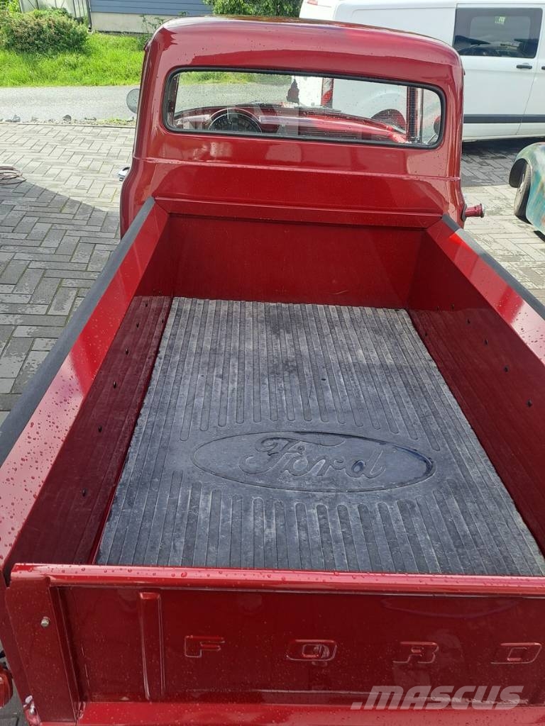 Ford F 100 Pick up/Dropside