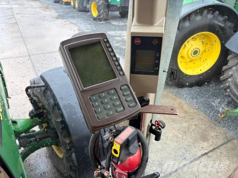 John Deere 8520 mit GPS Muut maatalouskoneet