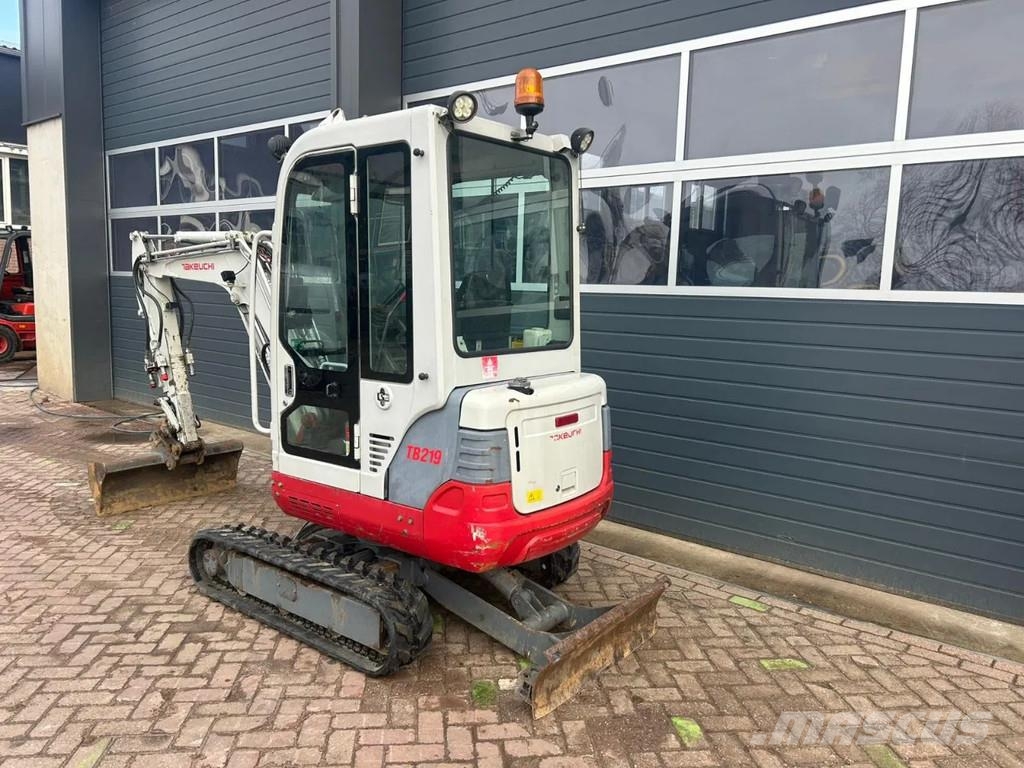 Takeuchi TB219 حفارات صغيرة أقل من 7 طن (حفارات صغيرة)