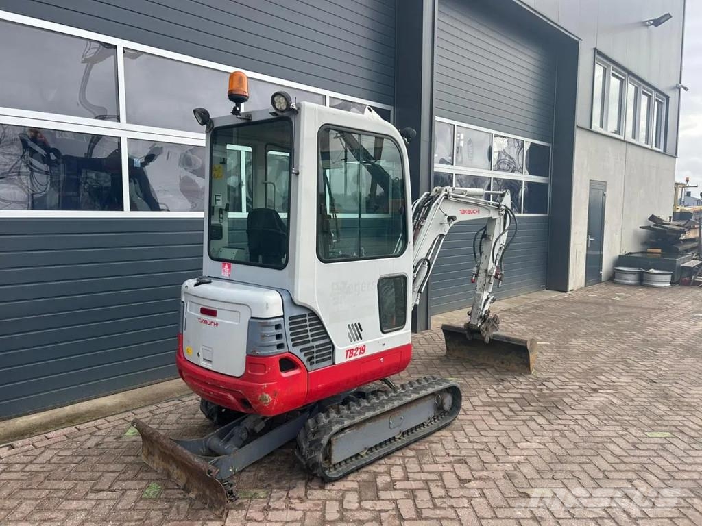 Takeuchi TB219 حفارات صغيرة أقل من 7 طن (حفارات صغيرة)