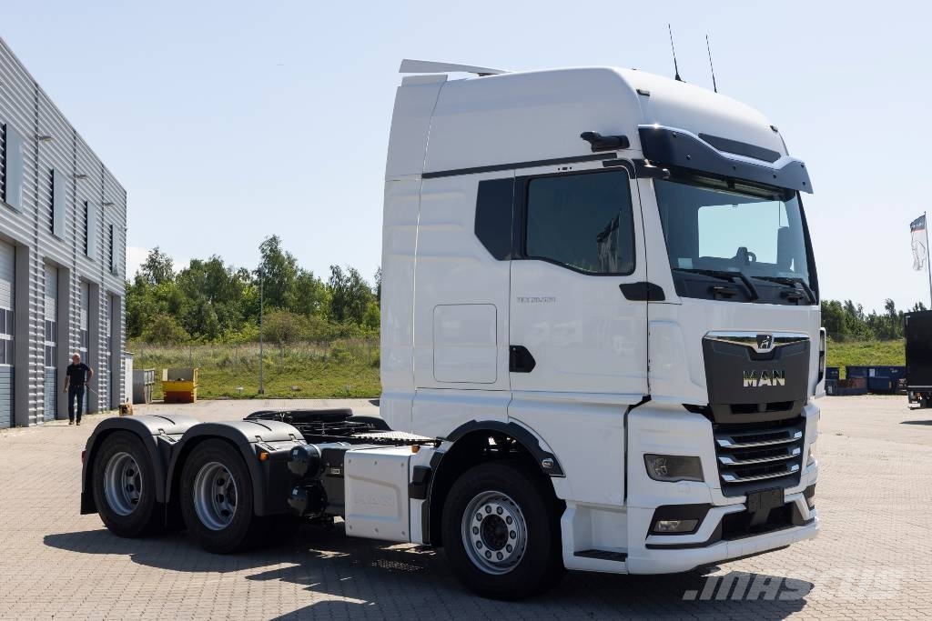 MAN TGX 28.520 6x2=2 BL SA KAMPANJ! Sattelzugmaschinen