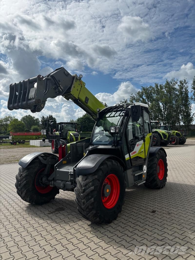 CLAAS Scorpion 746 مناولات متداخلة
