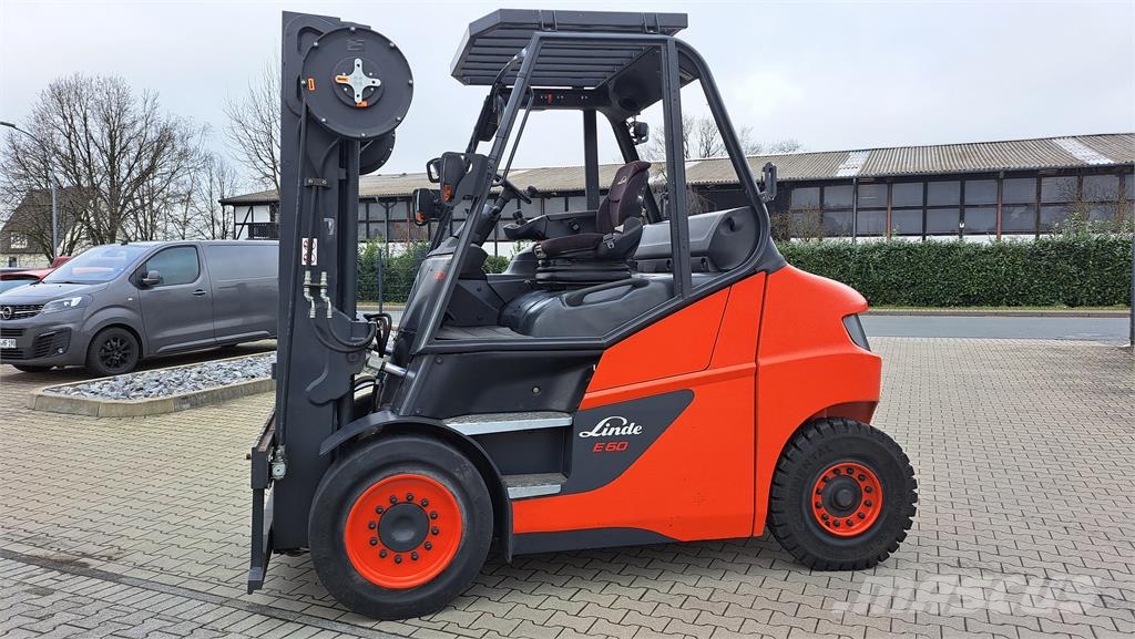 Linde E60 电动叉车