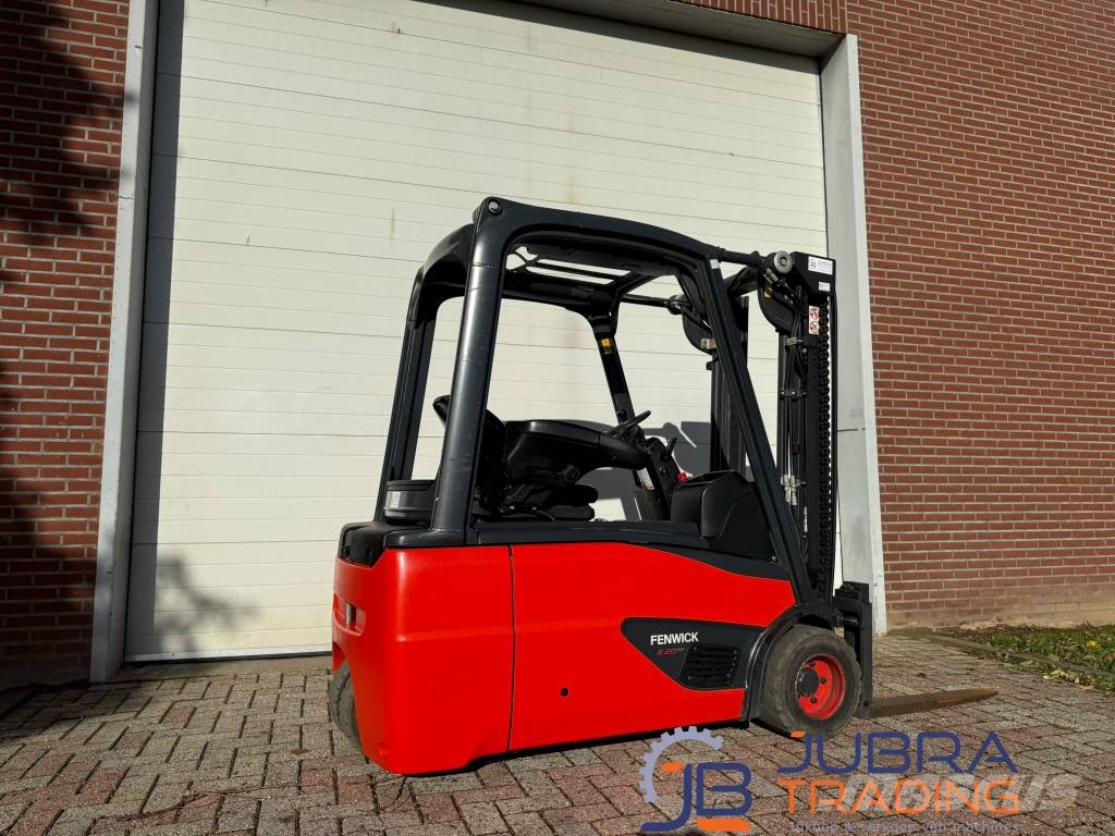 Linde E20L-02 شاحنات ذات رافعات شوكية تعمل بالكهرباء