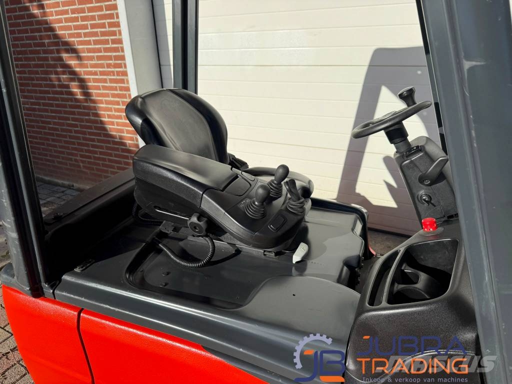 Linde E20L-02 شاحنات ذات رافعات شوكية تعمل بالكهرباء
