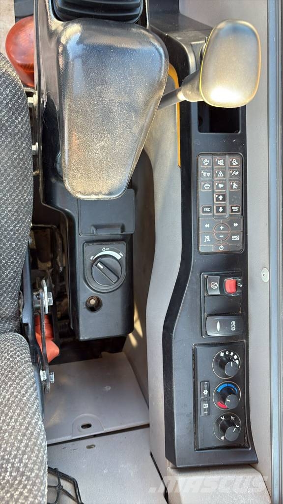 Volvo ECR 88 D حفارات وسط 7 طن - 12 طن