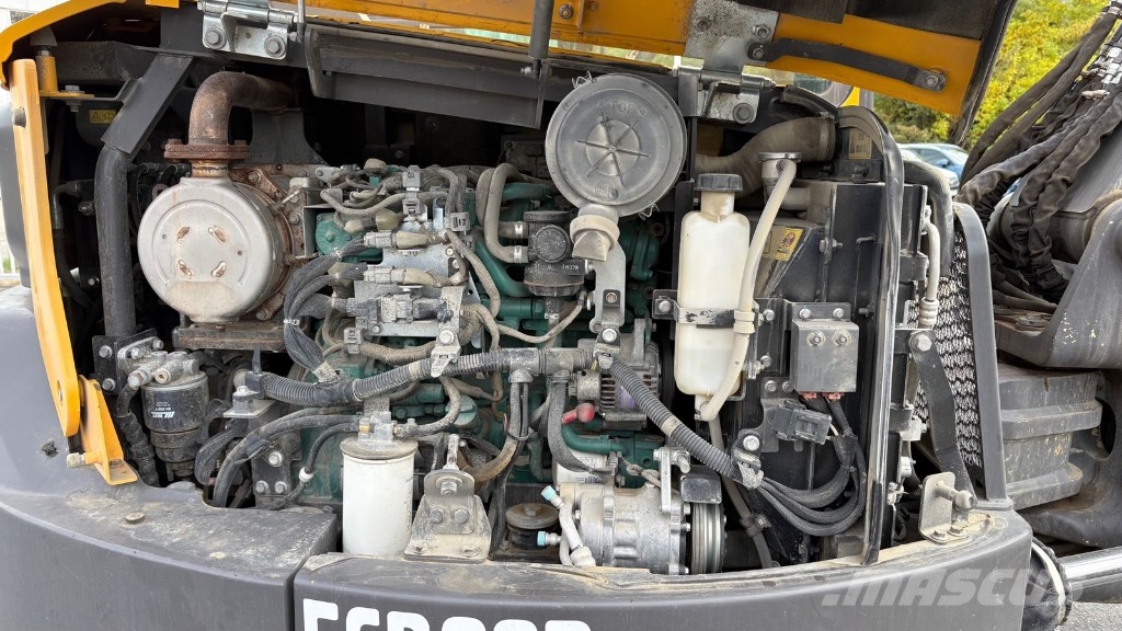 Volvo ECR88D Excavatoare 7t - 12t