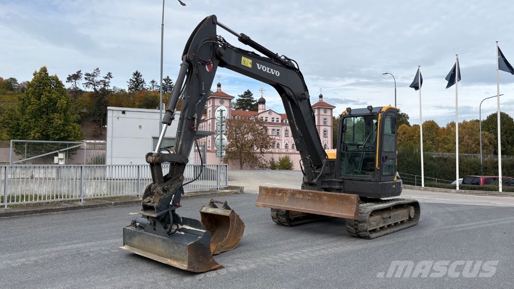 Volvo ECR88D Excavatoare 7t - 12t