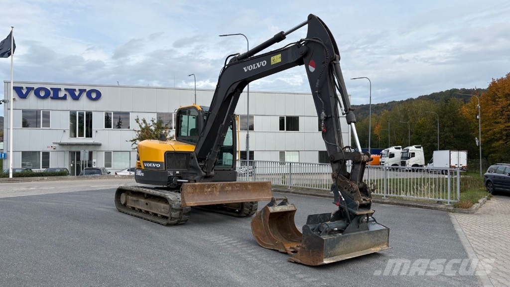Volvo ECR88D Excavatoare 7t - 12t