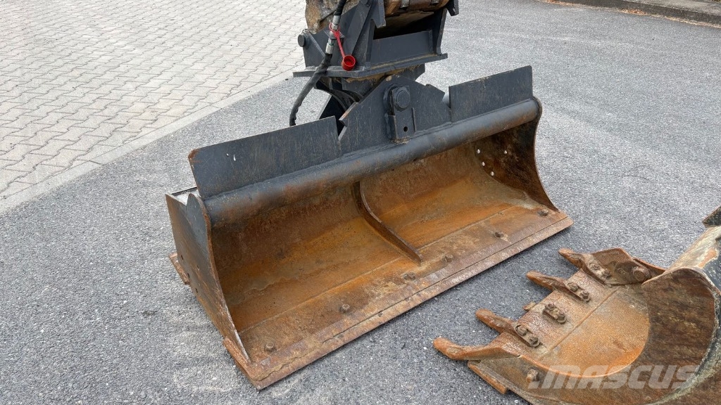 Volvo ECR88D Excavatoare 7t - 12t