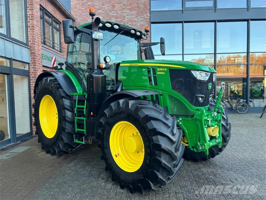 John Deere 6250R Traktorok