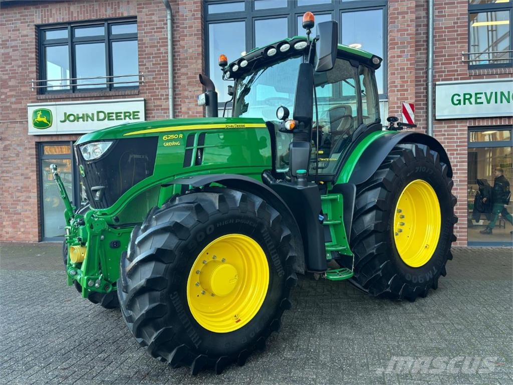 John Deere 6250R Traktorok