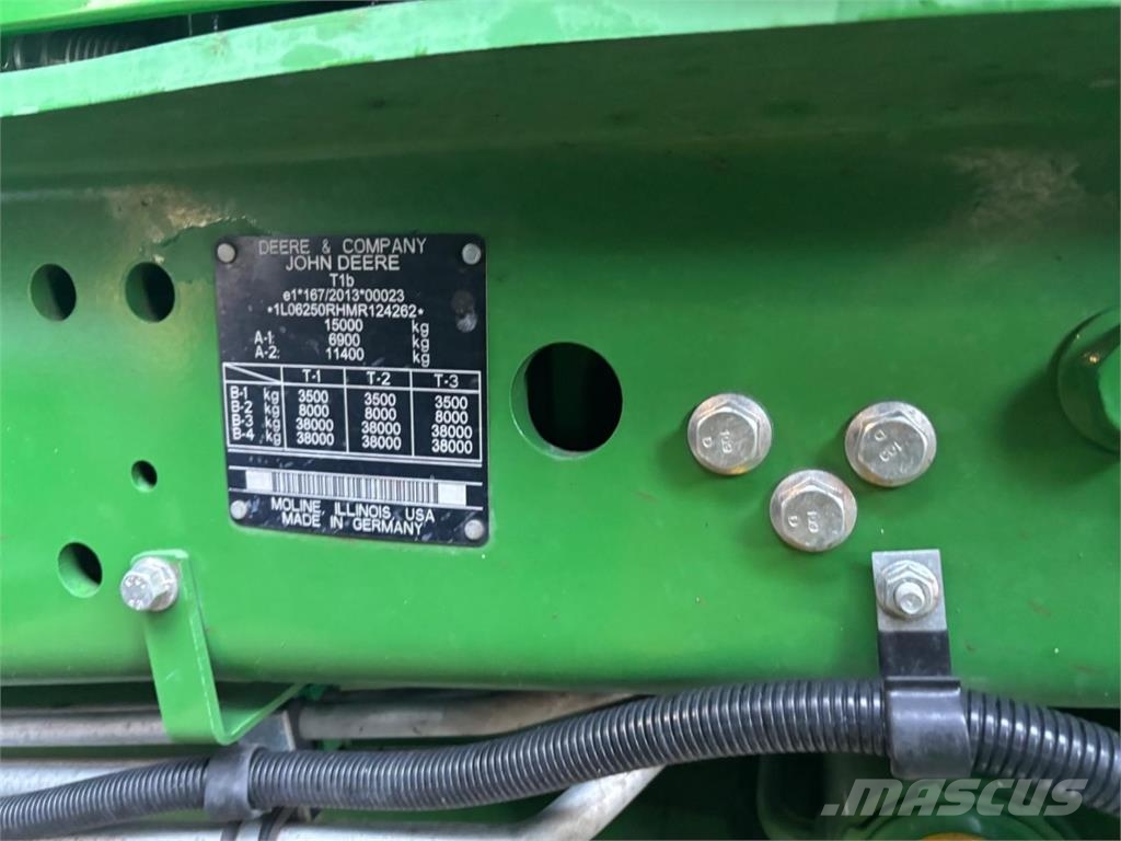 John Deere 6250R Traktorok