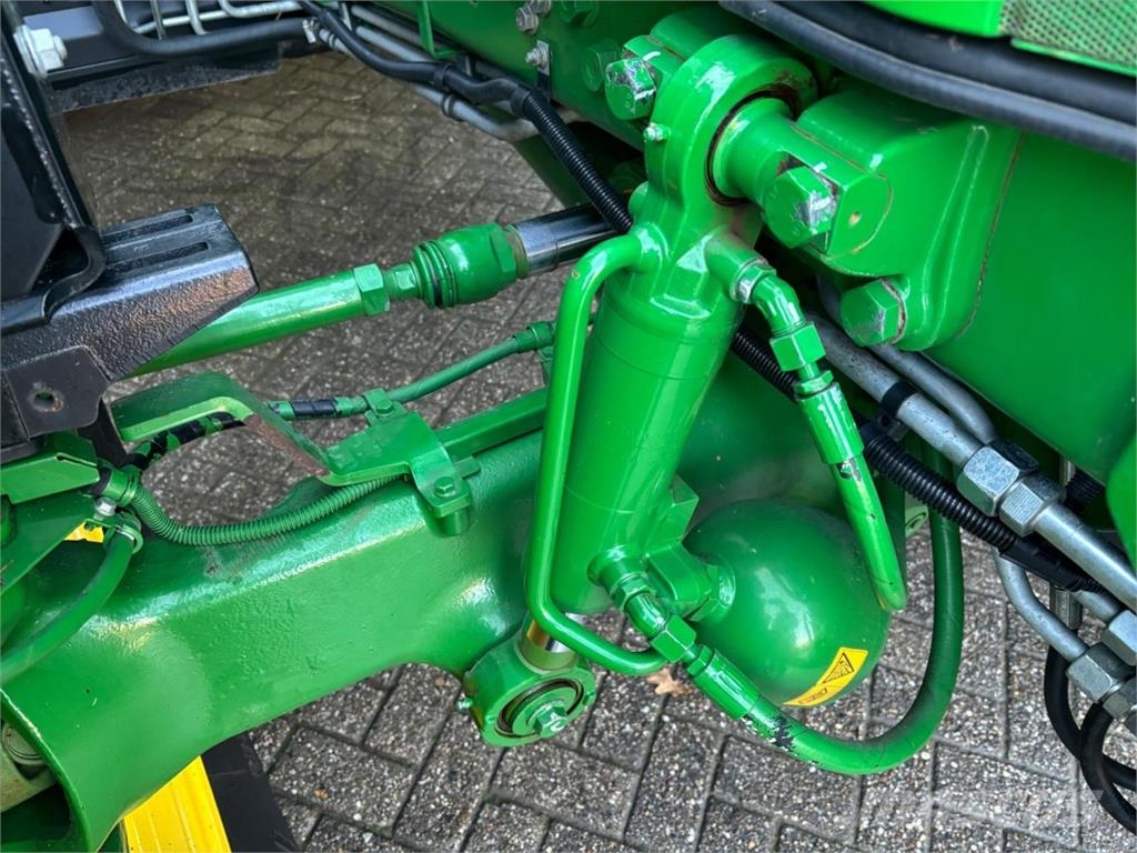 John Deere 6250R Traktorok