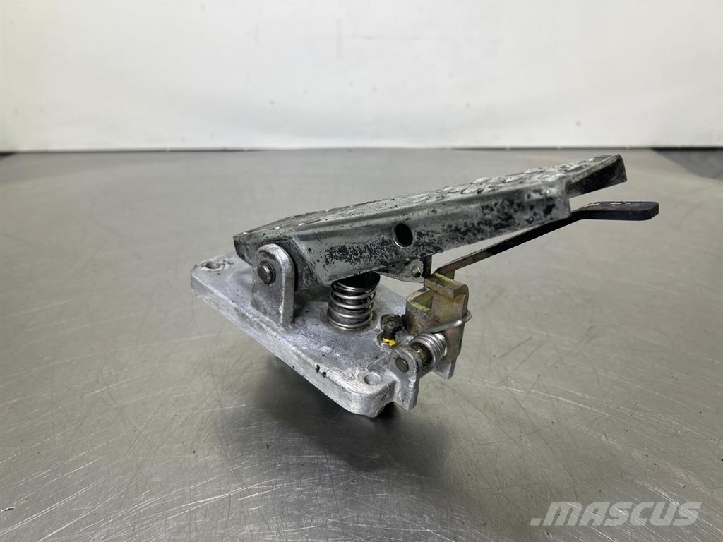 Terex TW150-6041506-Brake pedal/Bremspedal/Rempedaal Kabiner og interiør