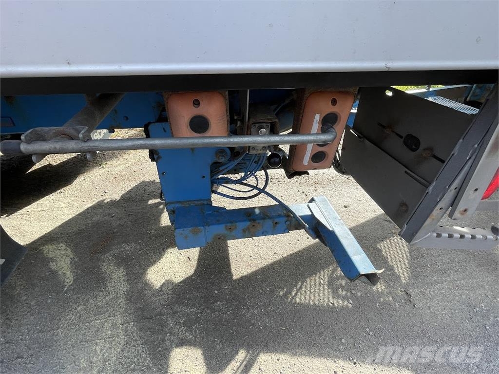 Scania R500 冷藏车