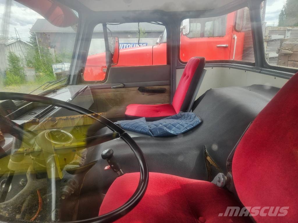 Volvo F 86 Camiones plataforma