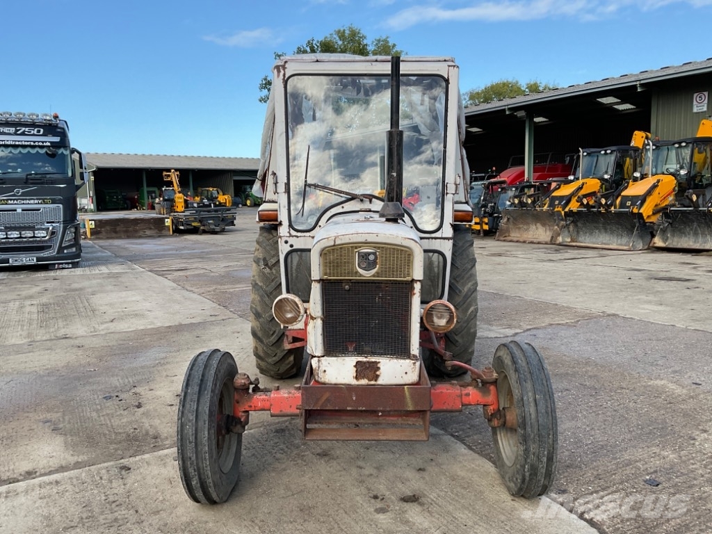 David Brown 885 Traktori