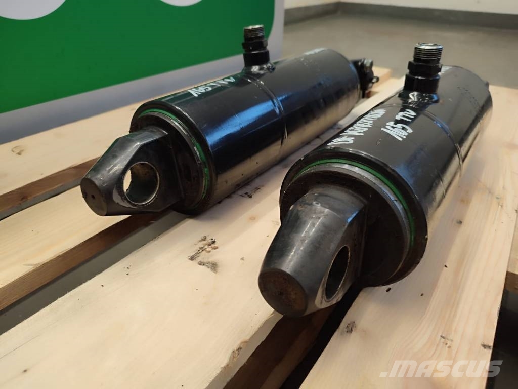Three-point linkage actuator 1043757/P 2136945 Deu 液压