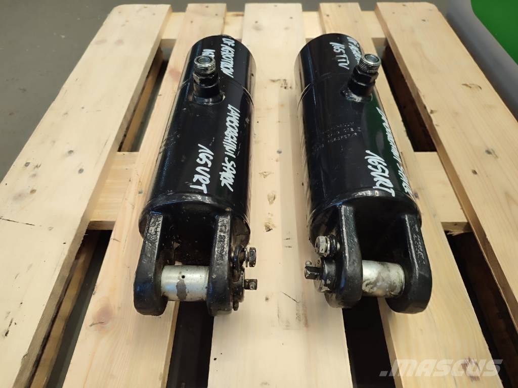 Three-point linkage actuator 1043757/P 2136945 Deu 液压
