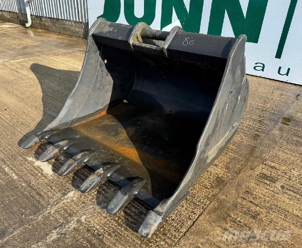 Used Bucket on 80mm Pins Schaufeln