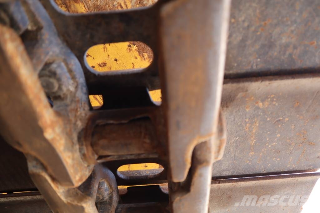 Komatsu PC 160 LC-7E0 حفارات زحافة