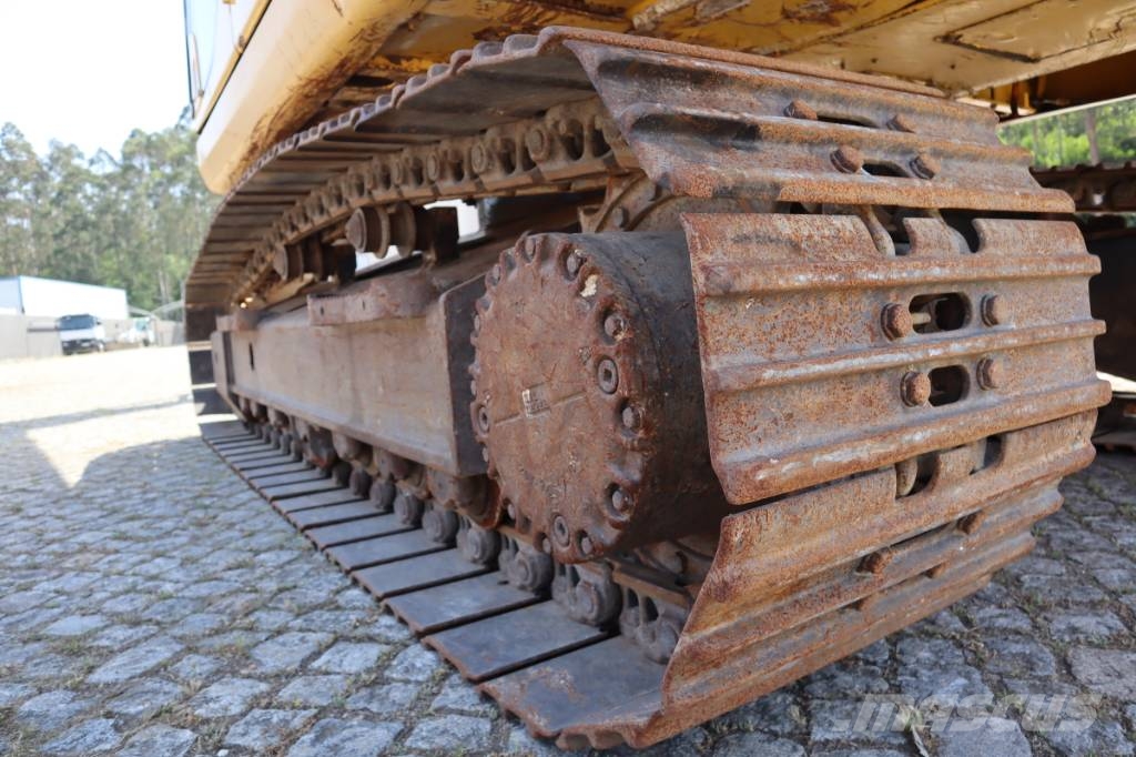 Komatsu PC 160 LC-7E0 حفارات زحافة