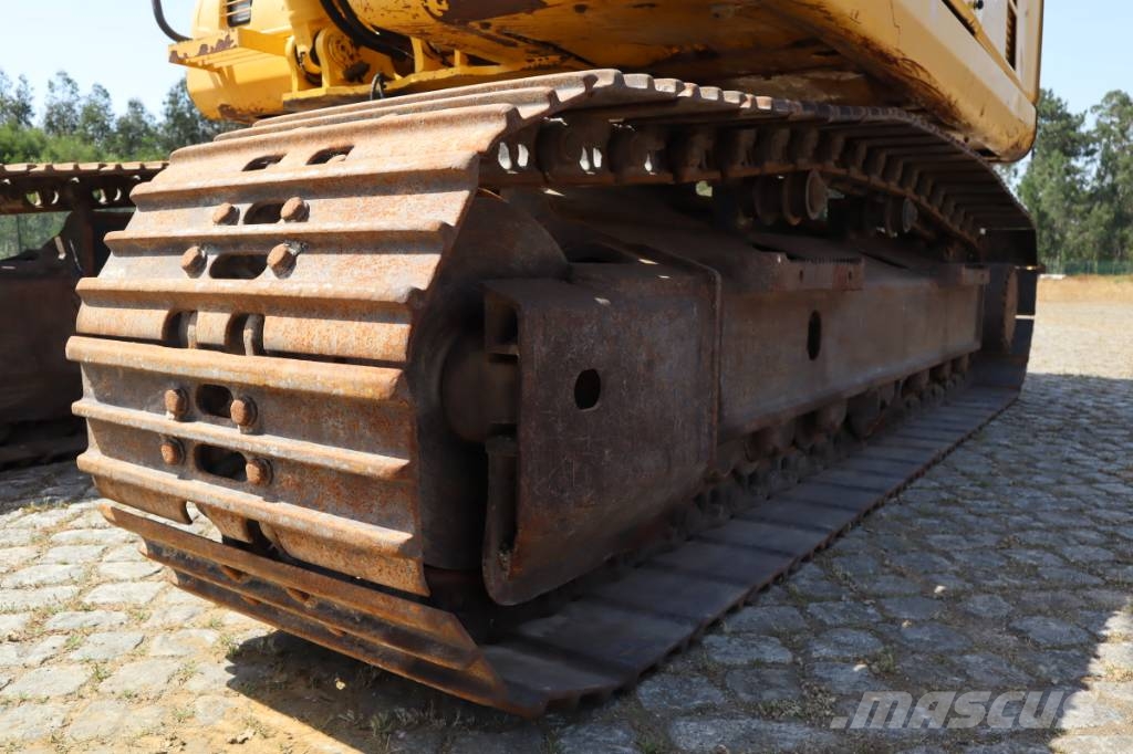 Komatsu PC 160 LC-7E0 حفارات زحافة