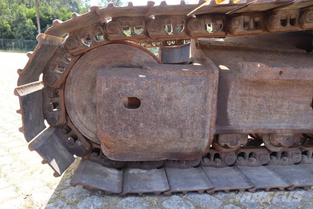 Komatsu PC 160 LC-7E0 حفارات زحافة