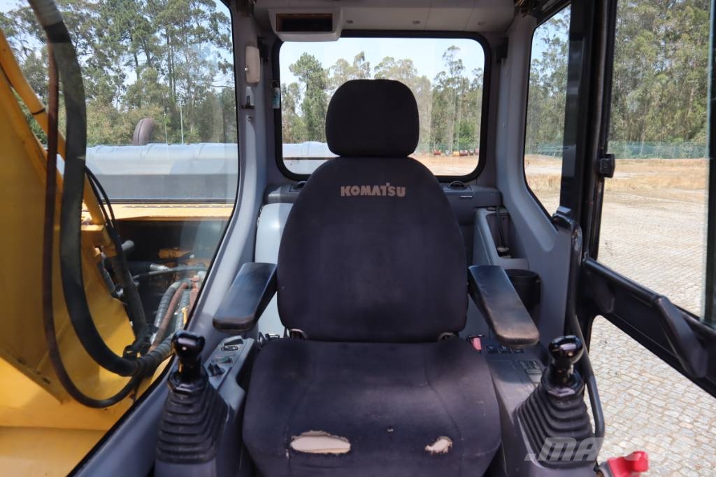 Komatsu PC 160 LC-7E0 حفارات زحافة