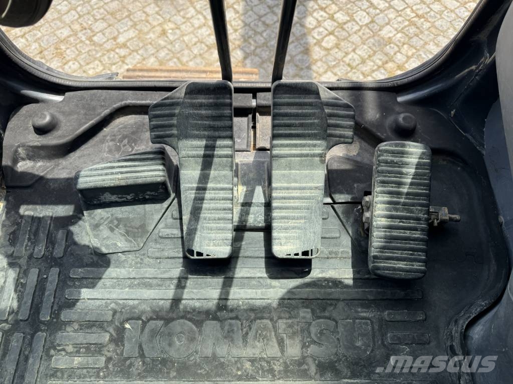 Komatsu PC 160 LC-7E0 حفارات زحافة