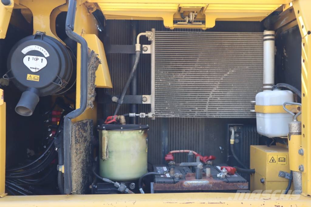 Komatsu PC 160 LC-7E0 حفارات زحافة
