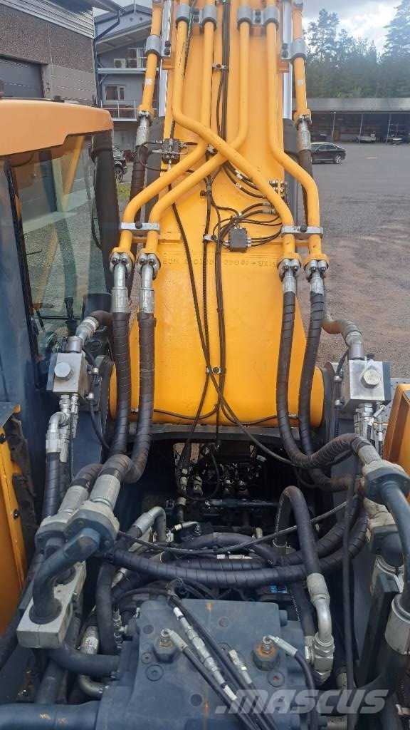 Hyundai HX 520 L Raupenbagger
