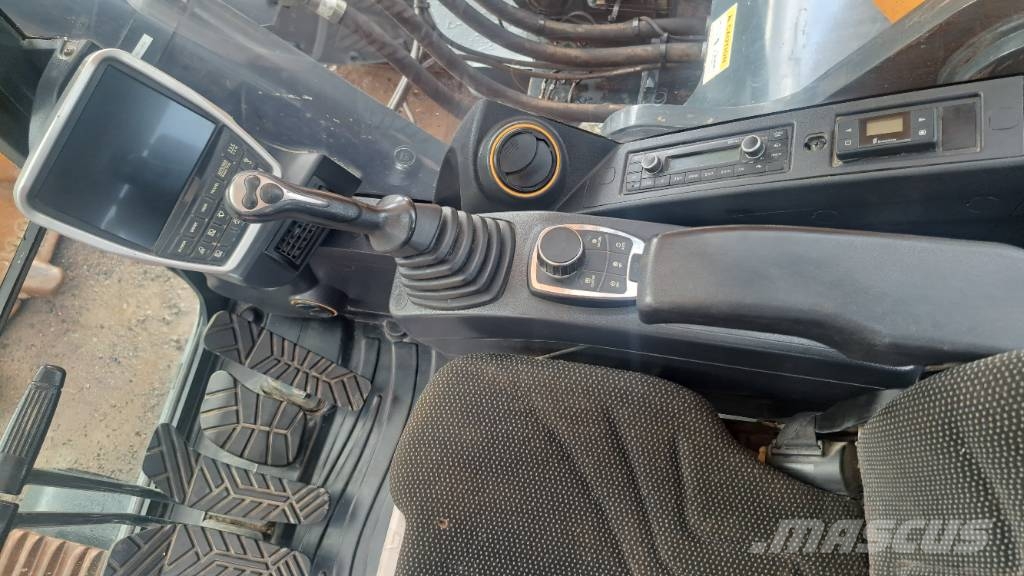 Hyundai HX 520 L Raupenbagger