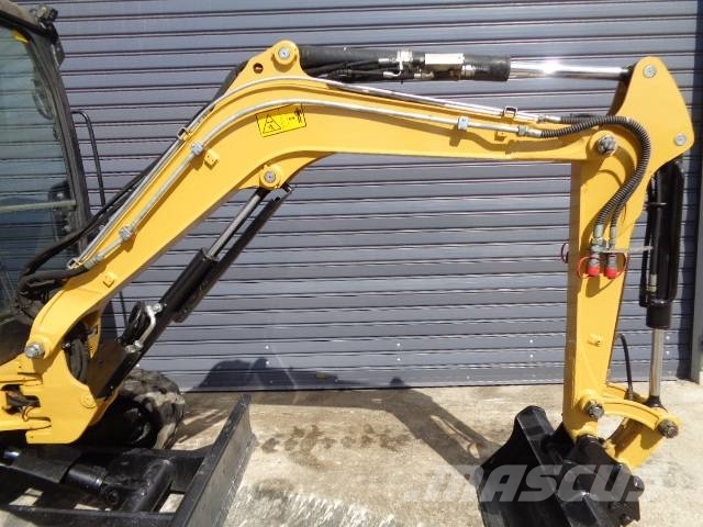 CAT 302.7 D Εκσκαφάκι (διαβολάκι) < 7t