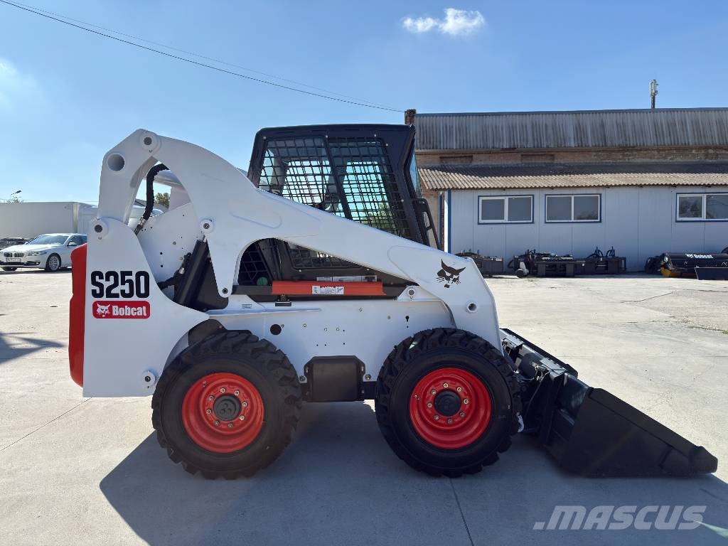 Bobcat S 250 Liukuohjatut kuormaajat