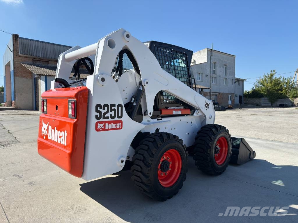 Bobcat S 250 Liukuohjatut kuormaajat