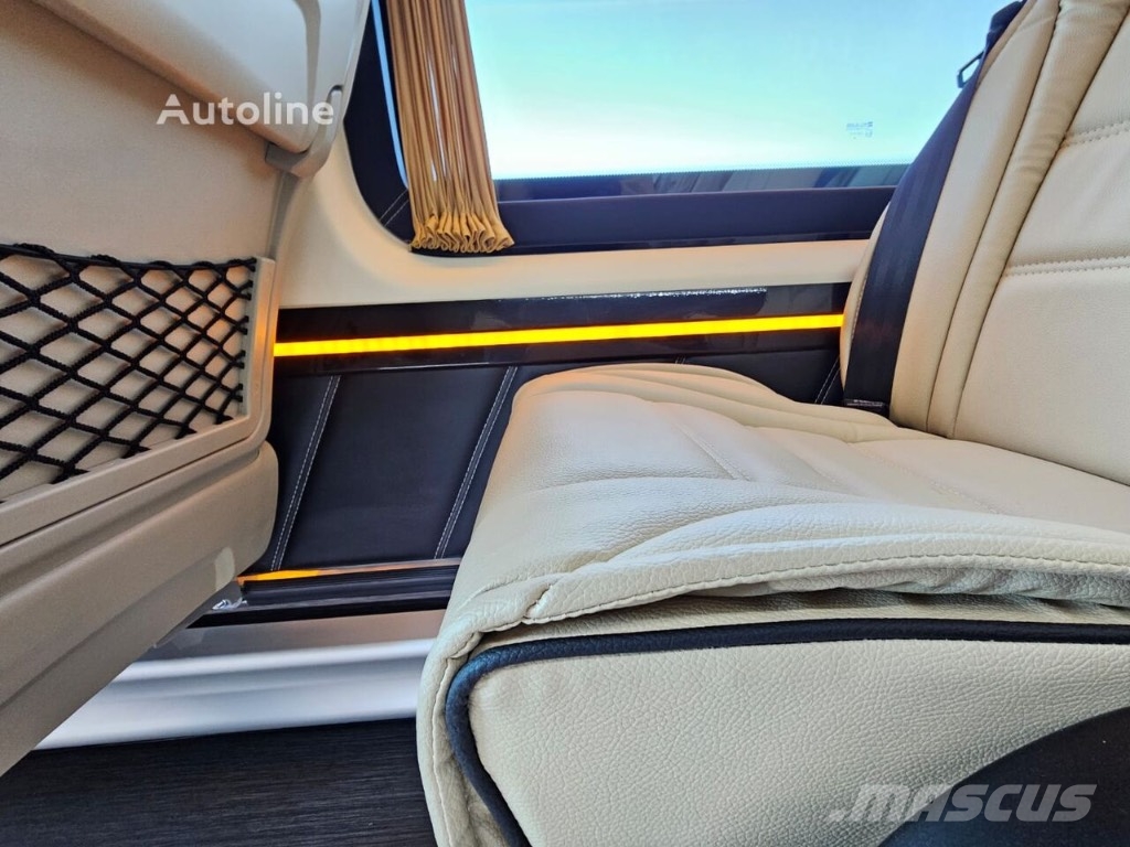 Mercedes-Benz Mercedes-Benz Sprinter 519CDI - Luxury minibus Междуградски автобуси