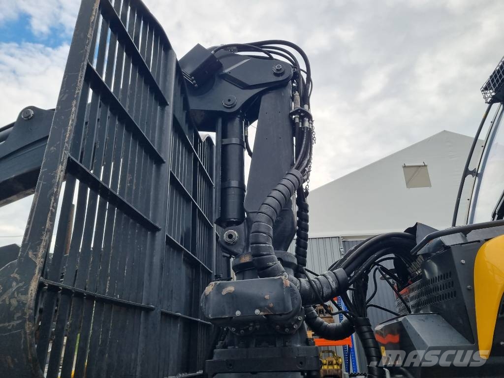 Ponsse Buffalo 8W Vyvážecí traktory