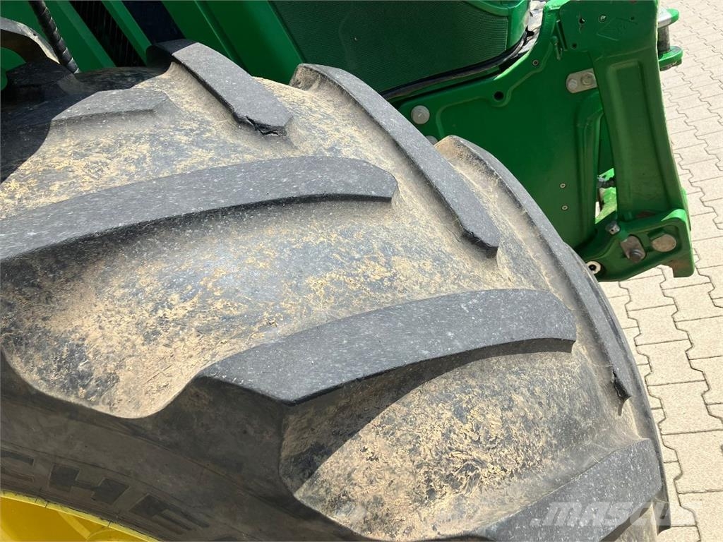 John Deere 6250R Trattori