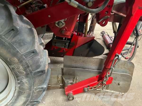 Grimme GL 32 B, 2 Row, Potato Cup Planter Ostale poljoprivredne mašine
