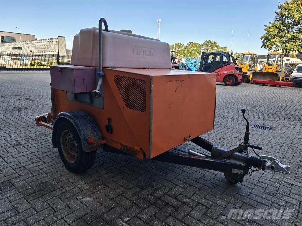 Rioned High-pressure cleaner Vysokotlaké mycí stroje
