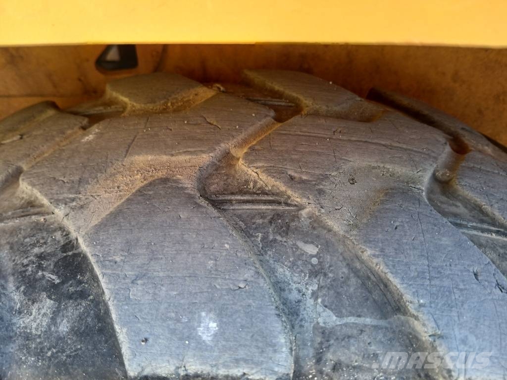 Volvo L 30 G 輪胎式裝載機