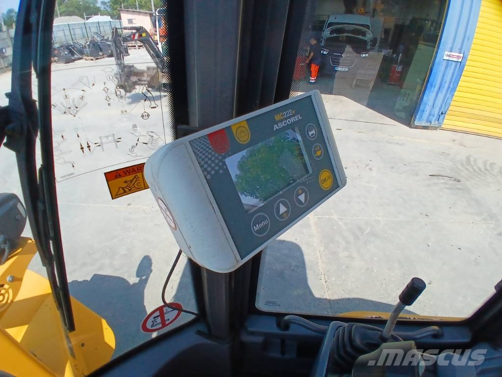 Volvo L 30 G 輪胎式裝載機