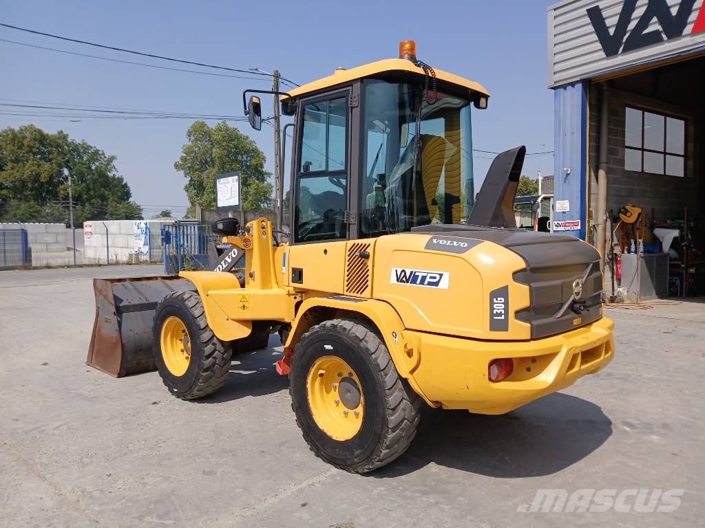 Volvo L 30 G 輪胎式裝載機