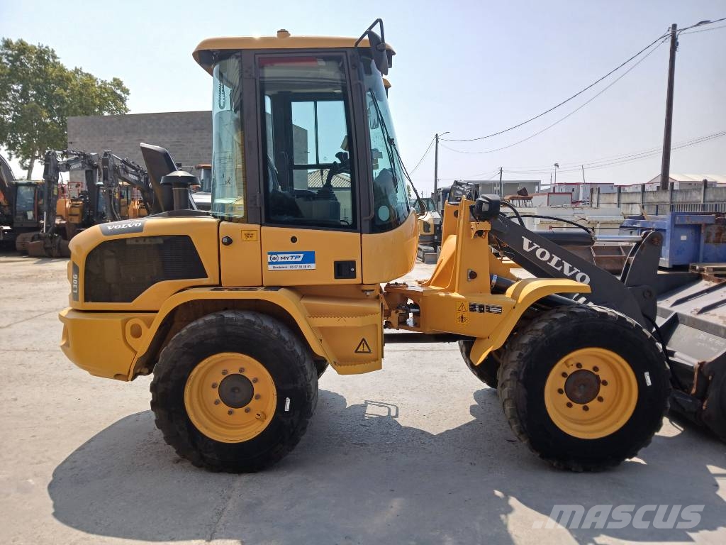 Volvo L 30 G 輪胎式裝載機