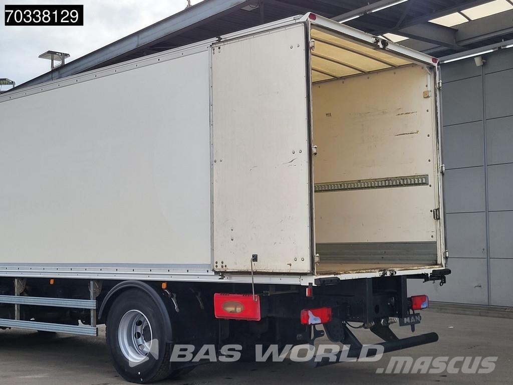 MAN TGS 18.320 4X2 Driving School Euro 6 厢式货车