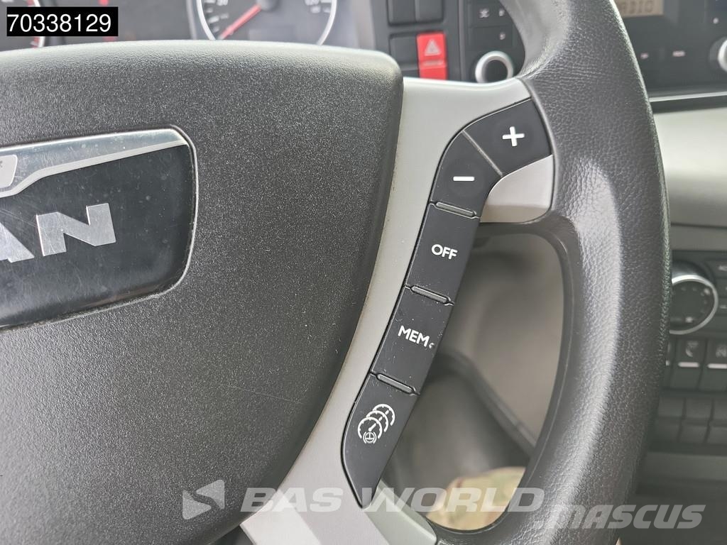 MAN TGS 18.320 4X2 Driving School Euro 6 厢式货车